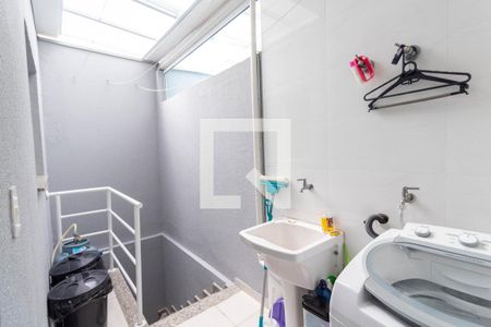 Casa de condomínio à venda com 150m², 3 quartos e 3 vagasLavanderia