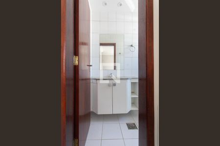 Banheiro da Suíte de apartamento para alugar com 2 quartos, 60m² em Paquetá, Belo Horizonte