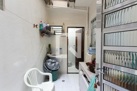 Casa à venda com 161m², 2 quartos e sem vagaQuintal