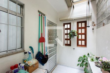 Casa à venda com 161m², 2 quartos e sem vagaQuintal