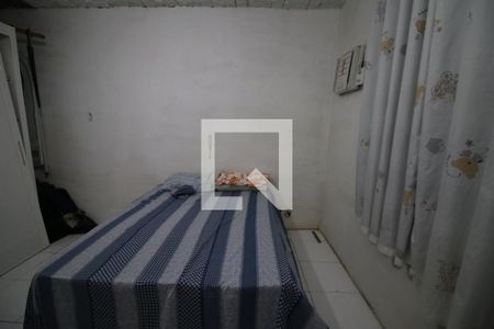 Quarto de casa à venda com 1 quarto, 44m² em Olaria, Rio de Janeiro