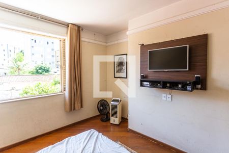 Suíte 1 no 1° Pavimento de casa à venda com 3 quartos, 330m² em Serra, Belo Horizonte