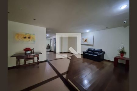 Apartamento à venda com 80m², 2 quartos e 1 vagaPortaria