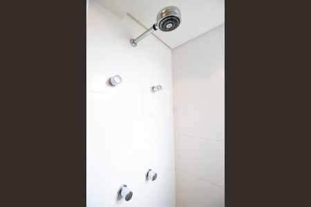 Apartamento para alugar com 69m², 2 quartos e 2 vagas Apartamento para alugar com 69m², 2 quartos e 2 vagasDetalhe do banheiro