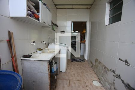 Casa à venda com 609m², 5 quartos e 4 vagasÁrea de Serviço