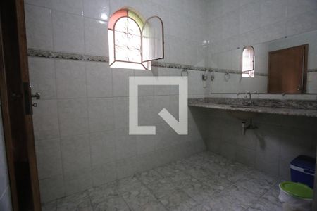 Casa à venda com 609m², 5 quartos e 4 vagasBanheiro da Suíte