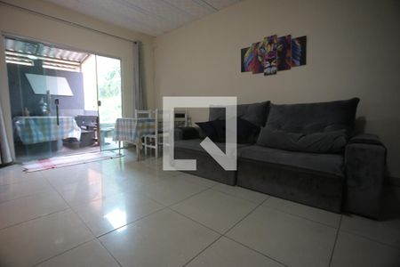 Casa à venda com 609m², 5 quartos e 4 vagasCasa 2 sala