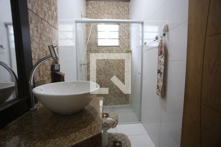 Casa à venda com 609m², 5 quartos e 4 vagasCasa 2  banheiro