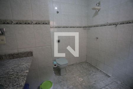 Casa à venda com 609m², 5 quartos e 4 vagasBanheiro da Suíte