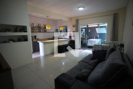 Casa à venda com 609m², 5 quartos e 4 vagasCasa 2 sala