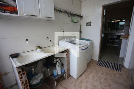 Casa à venda com 609m², 5 quartos e 4 vagasÁrea de Serviço