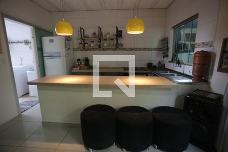 Casa à venda com 609m², 5 quartos e 4 vagasCasa 2 Cozinha