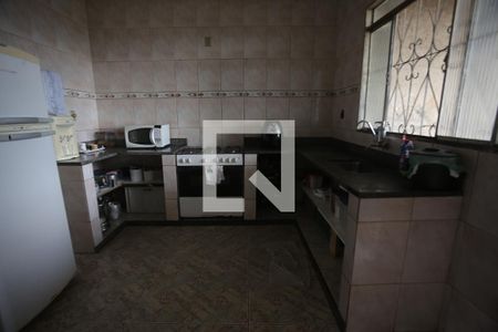 Casa à venda com 609m², 5 quartos e 4 vagasCozinha