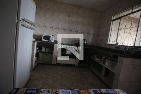 Casa à venda com 609m², 5 quartos e 4 vagasCozinha