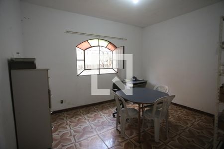 Casa à venda com 609m², 5 quartos e 4 vagasquarto
