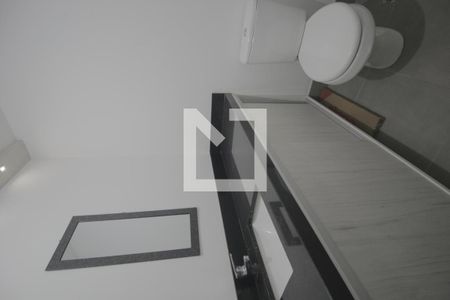 Banheiro de kitnet/studio para alugar com 1 quarto, 34m² em Marechal Rondon, Canoas