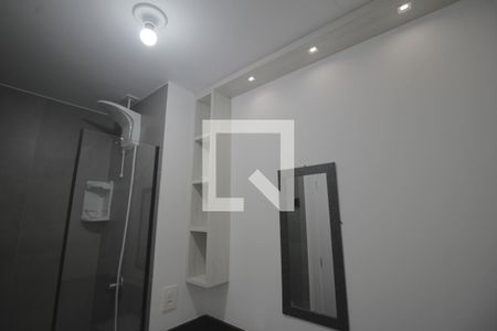 Banheiro de kitnet/studio para alugar com 1 quarto, 34m² em Marechal Rondon, Canoas