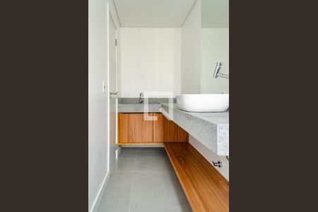 Apartamento para alugar com 72m², 2 quartos e 1 vagaSuíte - Banheiro