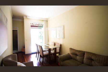 Sala de apartamento à venda com 2 quartos, 60m² em Santa Amelia, Belo Horizonte