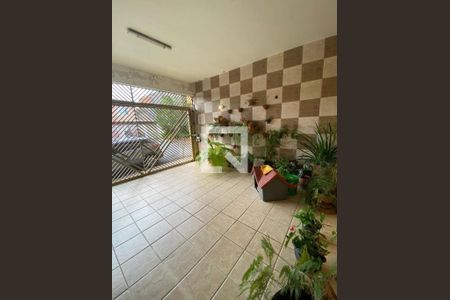 Casa à venda com 200m², 4 quartos e 2 vagas