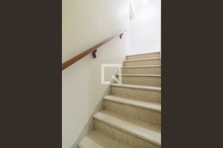 Escada de casa à venda com 3 quartos, 93m² em Jardim Bela Vista, Santo André