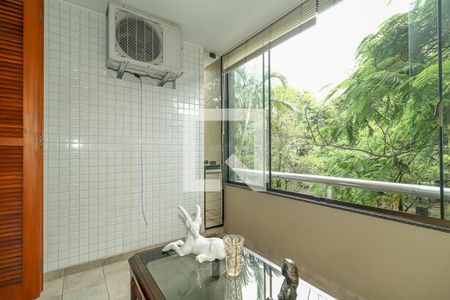 Apartamento à venda com 167m², 3 quartos e 2 vagas Apartamento à venda com 167m², 3 quartos e 2 vagasVaranda do quarto