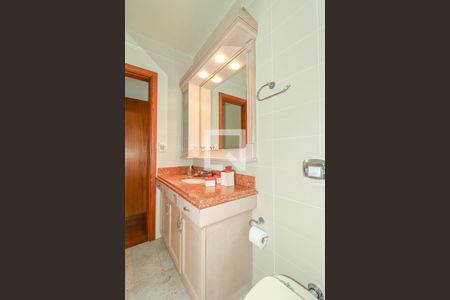 Apartamento à venda com 167m², 3 quartos e 2 vagas Apartamento à venda com 167m², 3 quartos e 2 vagasBanheiro da Suíte