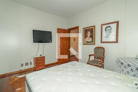 Apartamento à venda com 167m², 3 quartos e 2 vagas Apartamento à venda com 167m², 3 quartos e 2 vagasQuarto 3