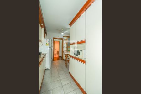 Apartamento à venda com 167m², 3 quartos e 2 vagas Apartamento à venda com 167m², 3 quartos e 2 vagasCozinha