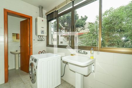 Apartamento à venda com 167m², 3 quartos e 2 vagas Apartamento à venda com 167m², 3 quartos e 2 vagasÁrea de Serviço