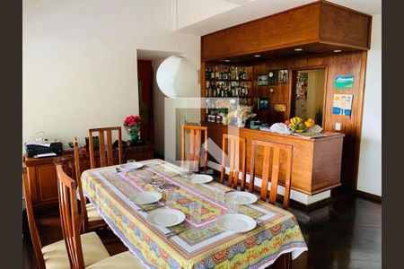 Casa à venda com 4 quartos, 360m² em Lagoa, Rio de Janeiro