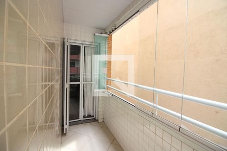 Apartamento à venda com 70m², 2 quartos e 1 vagaQuarto 1 - Suíte Sacada