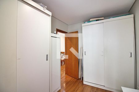 Apartamento à venda com 70m², 2 quartos e 1 vagaQuarto 2