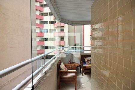 Apartamento à venda com 70m², 2 quartos e 1 vagaQuarto 1 - Suíte Sacada