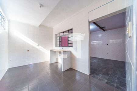 Casa à venda com 126m², 2 quartos e 2 vagas Casa à venda com 126m², 2 quartos e 2 vagasCozinha