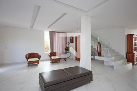 Casa à venda com 4 quartos, 379m² em Jardim Serrano, Nova Lima