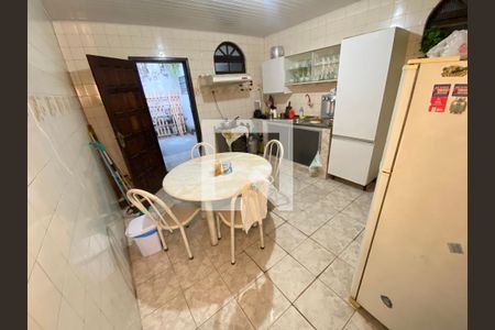 Casa para alugar com 120m², 2 quartos e 1 vagaCozinha