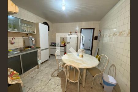 Casa para alugar com 120m², 2 quartos e 1 vagaCozinha