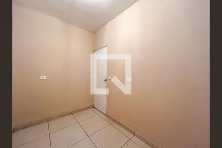 Quarto de casa para alugar com 2 quartos, 80m² em Vila Pouso Alegre, Barueri