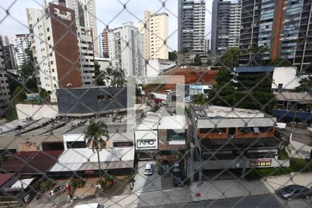 sala  vista de apartamento para alugar com 3 quartos, 105m² em Vila Andrade, São Paulo