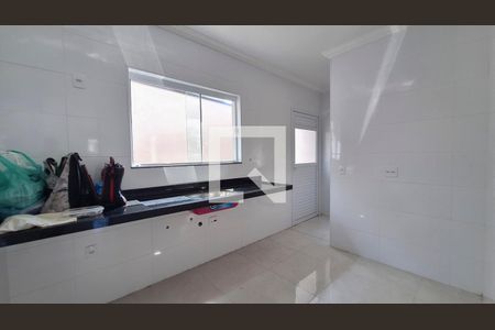 Casa à venda com 100m², 3 quartos e 2 vagas Casa à venda com 100m², 3 quartos e 2 vagasCozinha