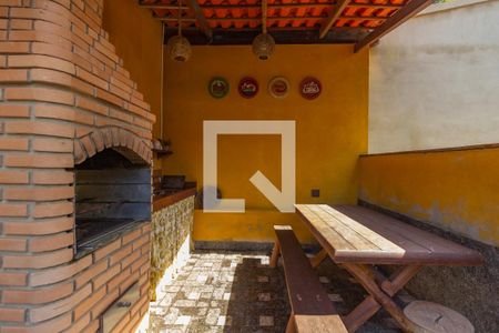 Casa à venda com 1000m², 4 quartos e 6 vagas Casa à venda com 1000m², 4 quartos e 6 vagasArea Gourmet