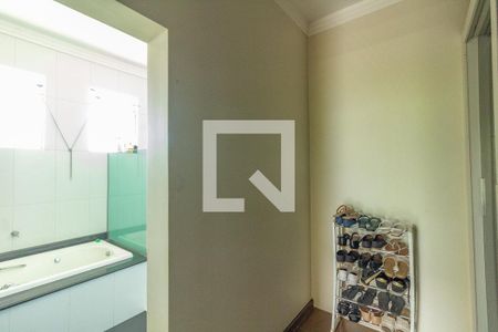 Casa à venda com 1000m², 4 quartos e 6 vagas Casa à venda com 1000m², 4 quartos e 6 vagasCloset da Suite