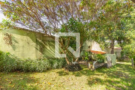 Casa à venda com 1000m², 4 quartos e 6 vagas Casa à venda com 1000m², 4 quartos e 6 vagasArea Externa