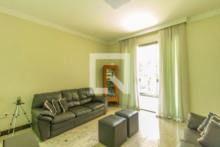 Sala de TV de casa à venda com 4 quartos, 1000m² em Trevo, Belo Horizonte