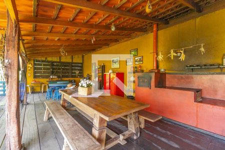 Casa à venda com 1000m², 4 quartos e 6 vagas Casa à venda com 1000m², 4 quartos e 6 vagasArea Gourmet