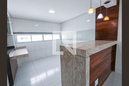 Apartamento para alugar com 194m², 4 quartos e 1 vagaCozinha e Área de Serviço