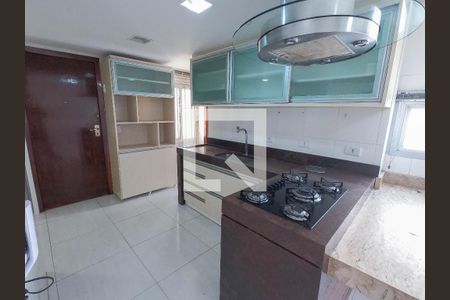 Apartamento para alugar com 194m², 4 quartos e 1 vagaCozinha - Armários