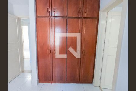 Apartamento para alugar com 194m², 4 quartos e 1 vagaQuarto 3 - Armários