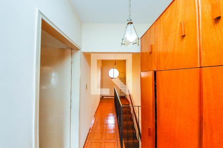 Casa à venda com 120m², 2 quartos e 1 vagaCorredor externo